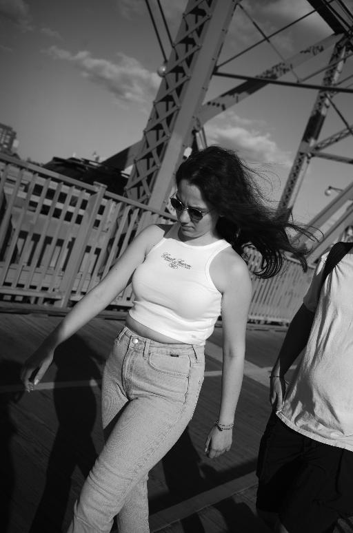  I am attracted by the way the main subject's body form, I found it carries a strong sense of power