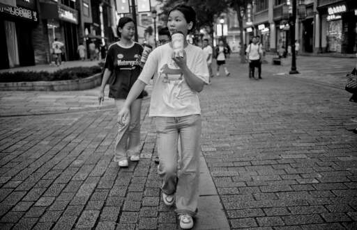 Captured in Wenzhou, the expression on the girl's face is what captured my eye